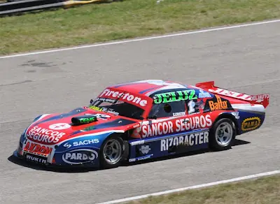 un homenaje al quintuple del chivo... Guillermo Ortelli..!