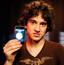 el gran haker qe desbloqeo el iphone y la ps3