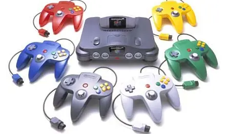 Jugando Super Smash Bros. N64