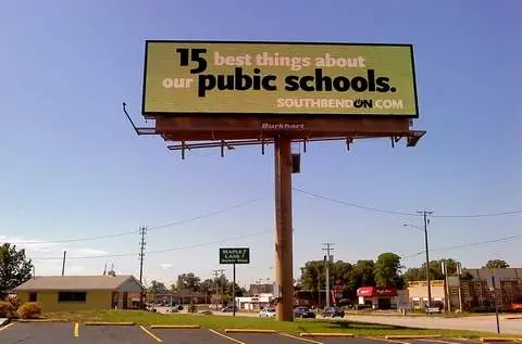 Una escuela Pubica se anuncio