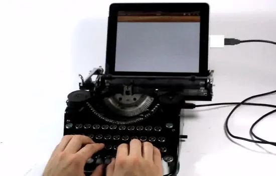 Una máquina de escribir, el teclado perfecto para el iPad (