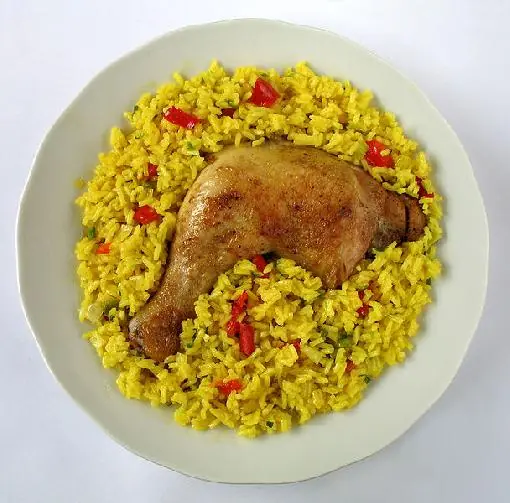 Comida cubana, Arroz amarillo con pollo