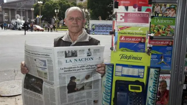 La fantástica historia del diariero y el llamado del Papa