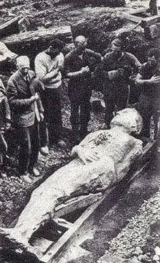 El gigante irlandés fosilizado