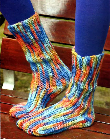 medias para pies coloridos tejidas en crochet