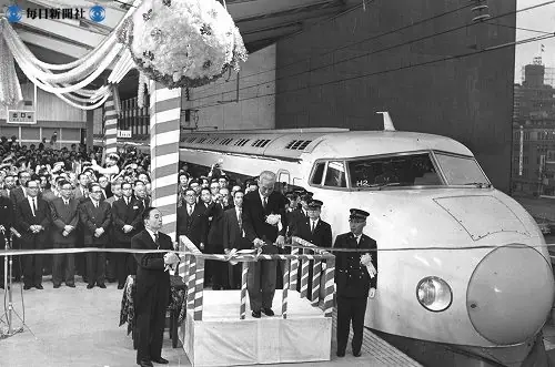 Historia de los primeros trenes bala de Japon