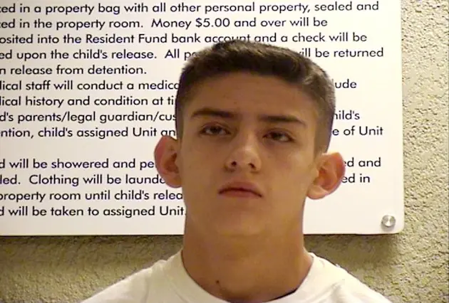 Acusan a adolescente de 15 años de matar a toda su familia