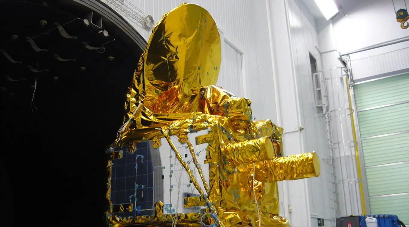 India lanza su primera misión espacial a Marte