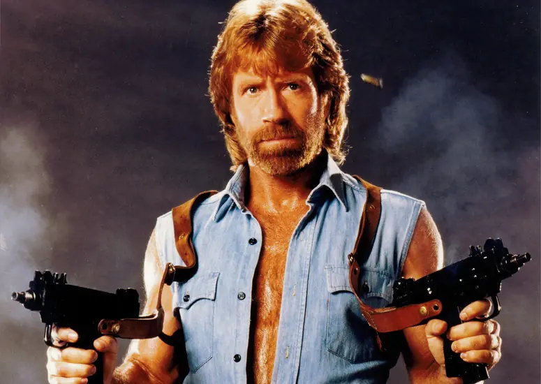 Chuck Norris podría ser un puente en Eslovaquia