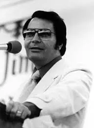 Fidel hace una Biografía: Jim Jones (pastor)