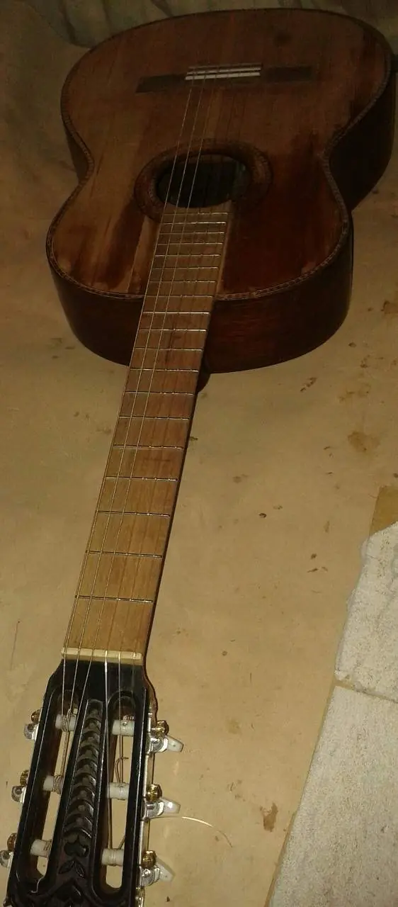 (lutheria) reparación de guitarra criolla Nuñez de 1968