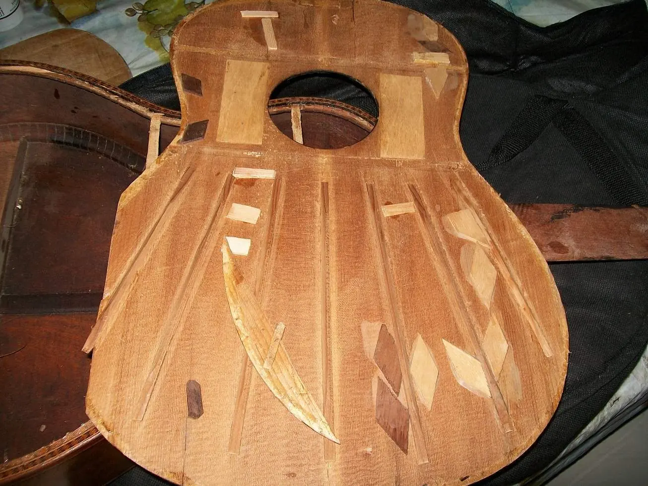 (lutheria) reparación de guitarra criolla Nuñez de 1968