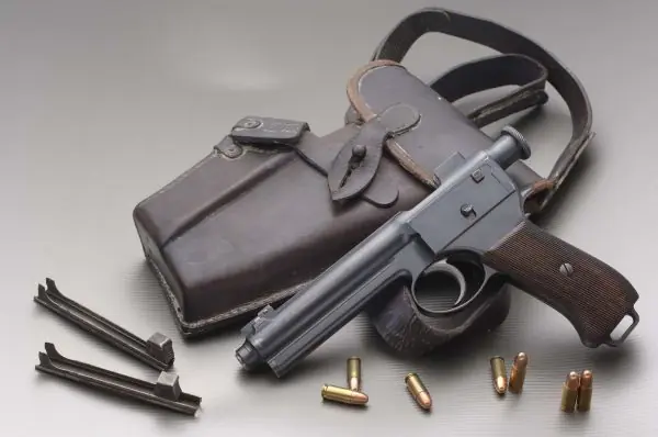 Pistola: Roth-Steyr M1907