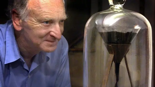 Muere el guardián del experimento