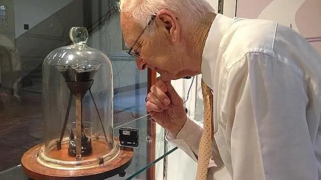 Muere el guardián del experimento