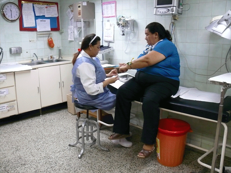 Salud: Gleiza Martínez visita Clinica PDVSA