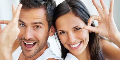 5 señales que te indicarán que le gustas a un hombre