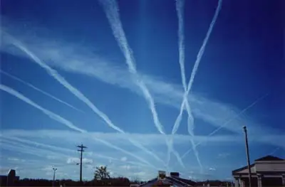 Chemtrails: La Vida Diaria de un 'Chemtrailer'