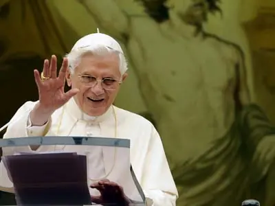 El papa es un chorro a mano armada