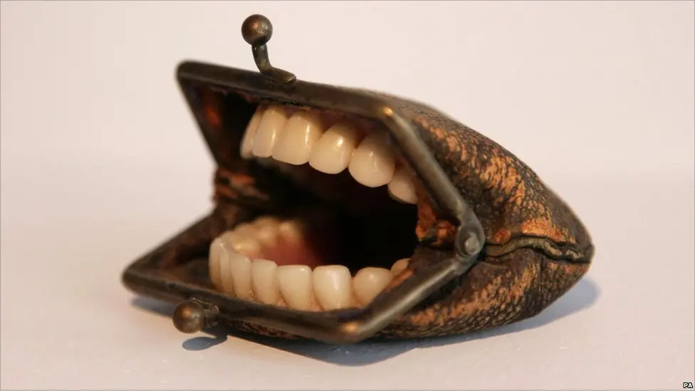 Esculturas By Nancy Fouts