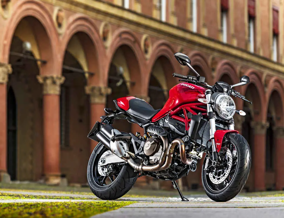Ducati anunció la Monster 821