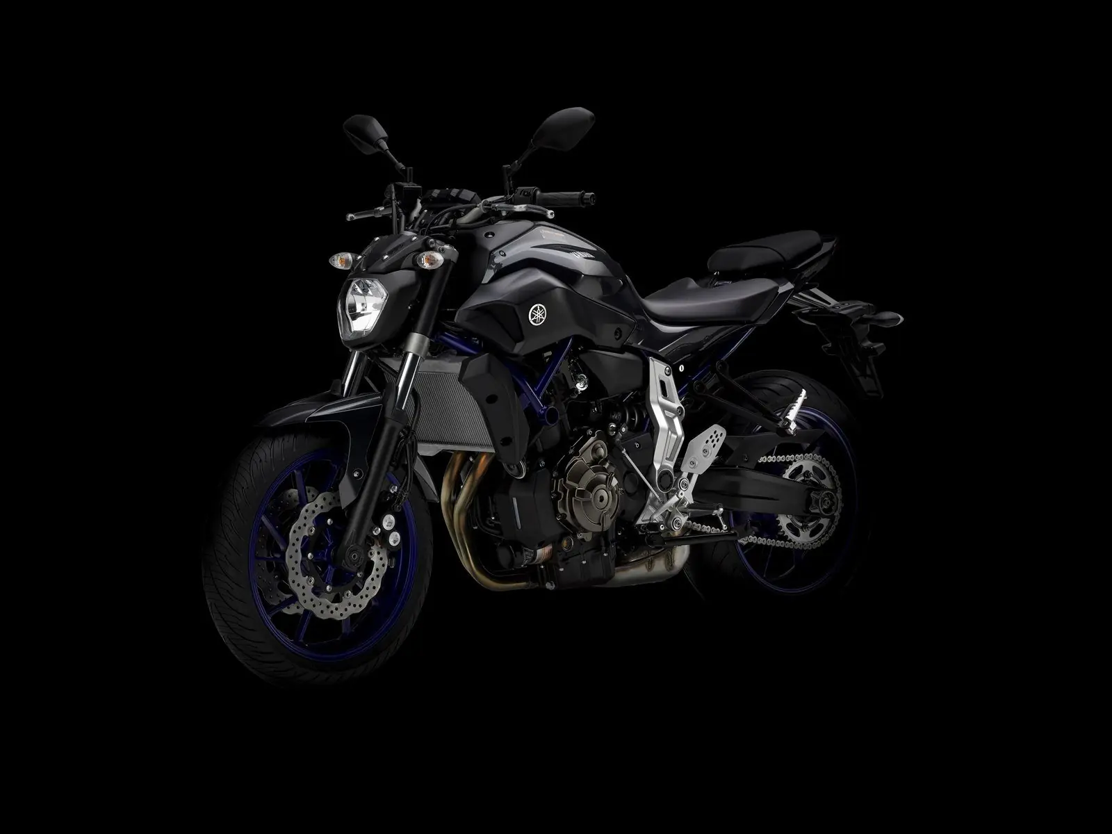 Yamaha MT-07, la hermana mediana del lado oscuro japonés