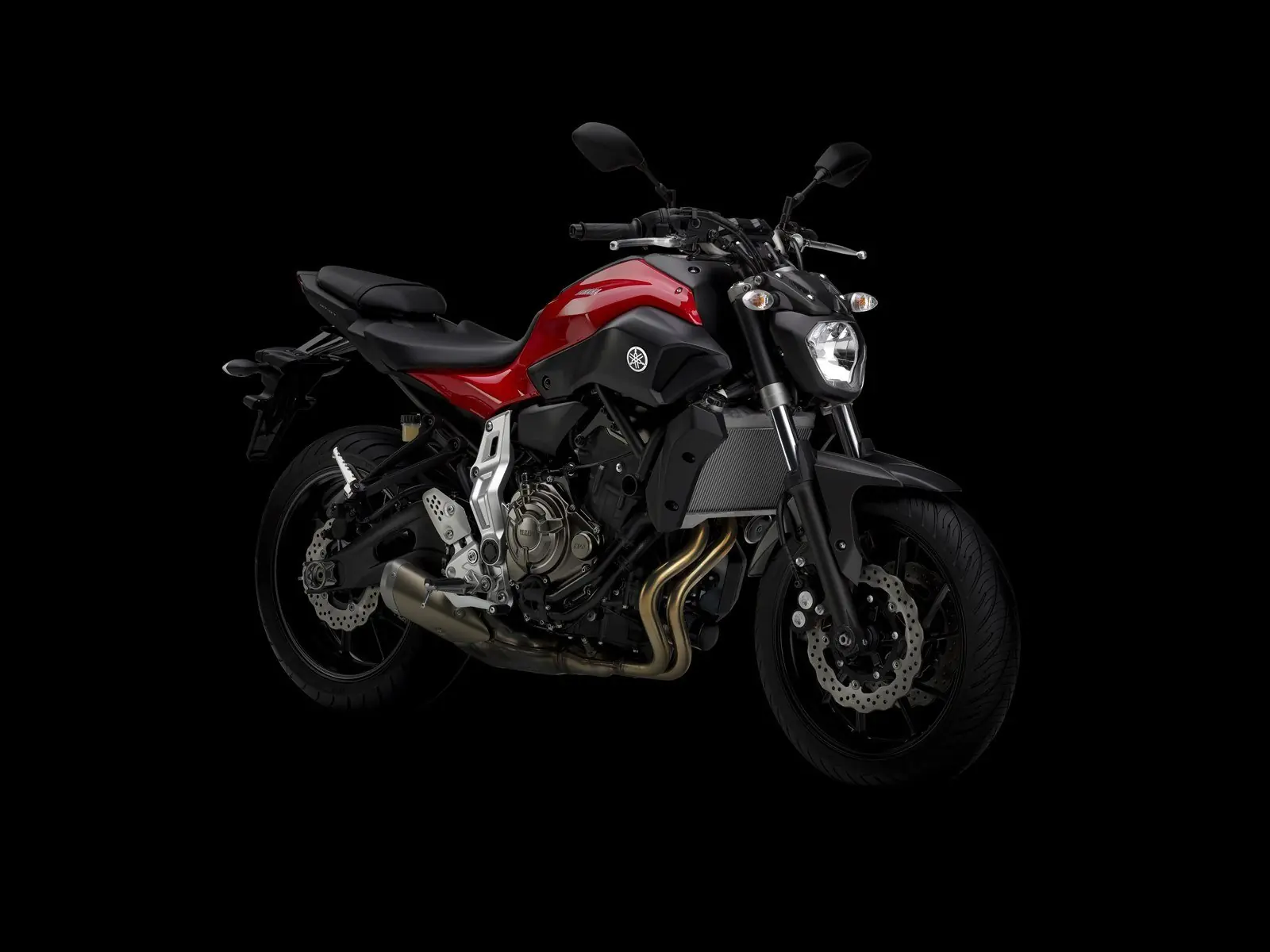 Yamaha MT-07, la hermana mediana del lado oscuro japonés
