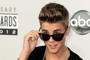 Justin Bieber compra casa de 10 millones de dólares