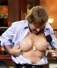 Se hace las tetas por una apuesta y no se las quiere sacar