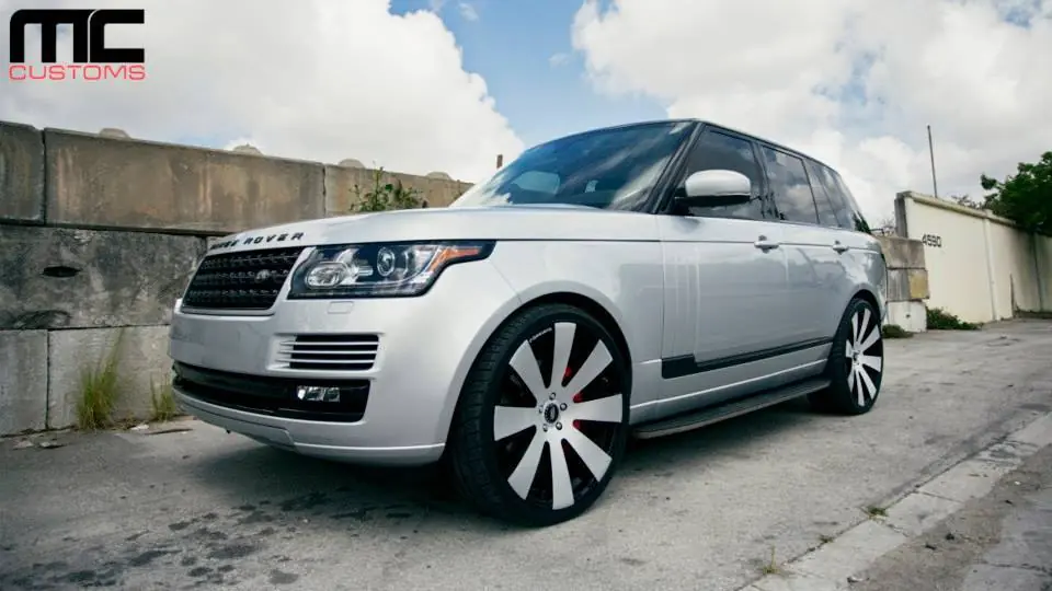 LR Range Rover con rines Forgiato