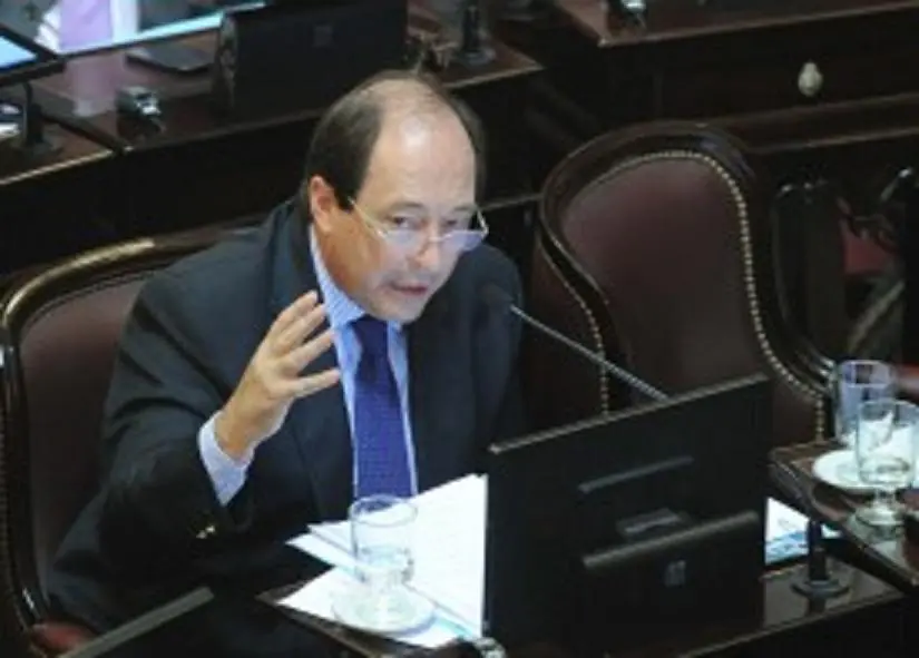 El radicalismo destacó el acuerdo con el Club de París