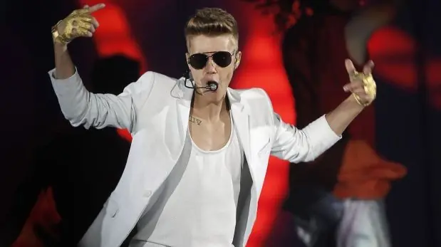 Justin Bieber: acusado de robar un celular