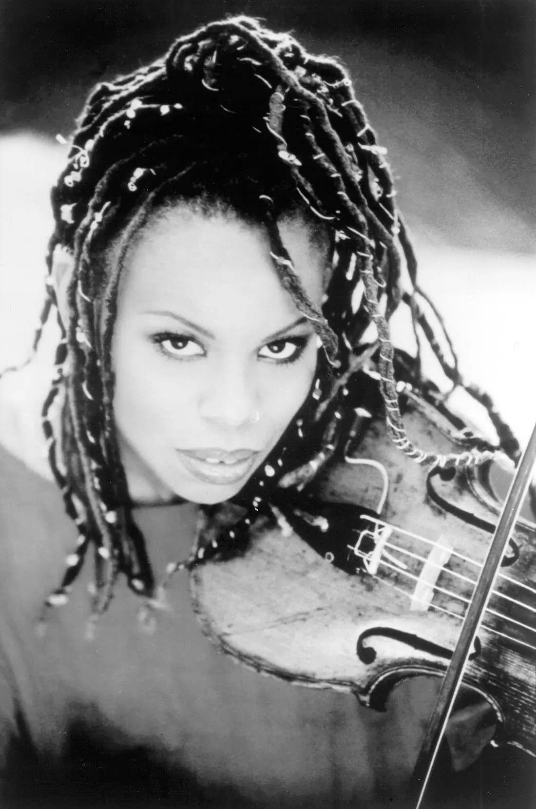Regina Carter: Jazz y virtuosimo al violín