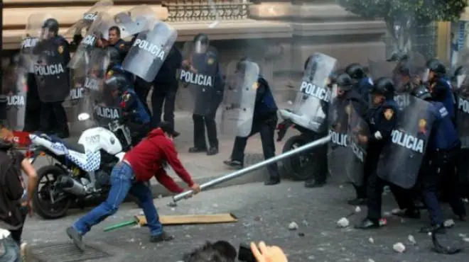Liberan en Venezuela a jóvenes opositores