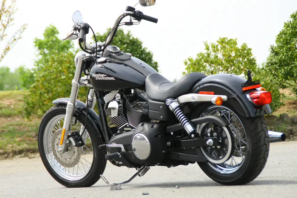 h-d