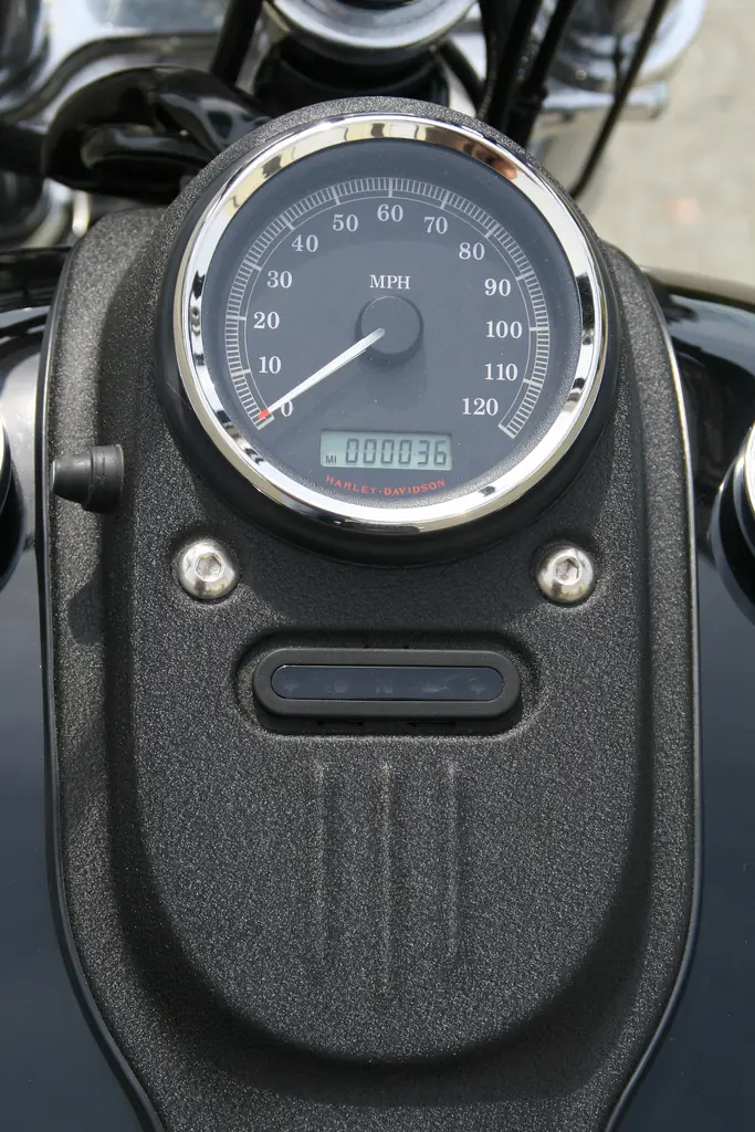 h-d