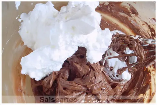 Timbal de mousse de chocolate