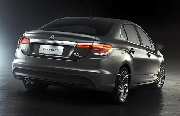 Citroën presenta al C4 Lounge de fabricación nacional