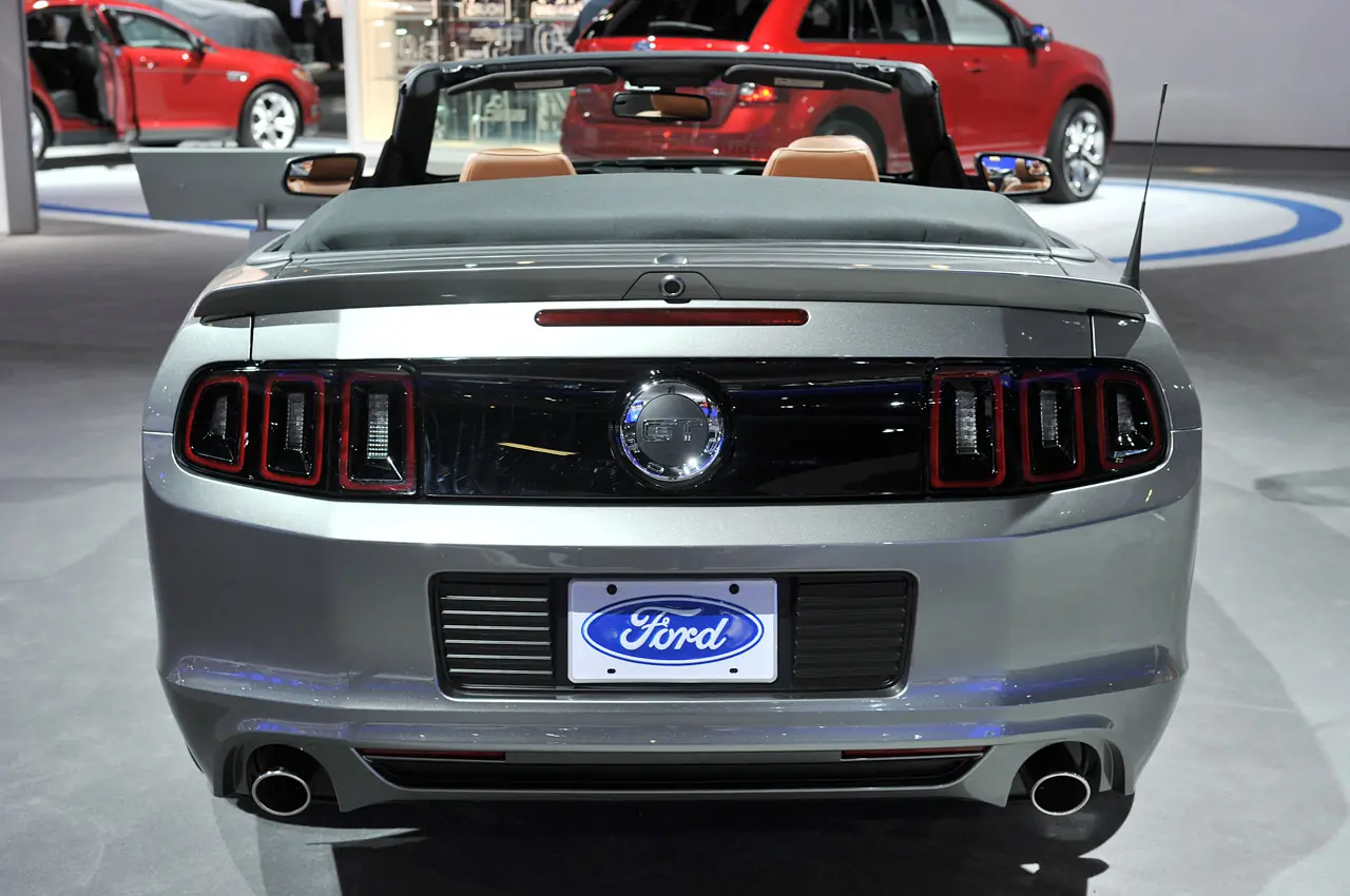 ford mustang gt y boss 302 2013