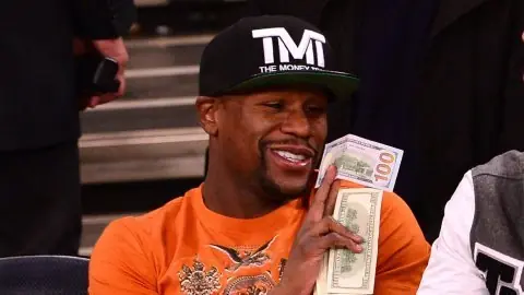 Escándalo en Las Vegas: Mayweather se agarró a piñas con