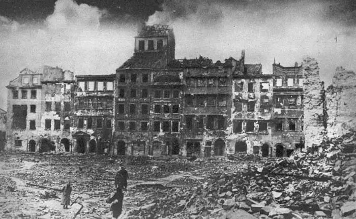 Los Nazis En la Ocupacion de Polonia...
