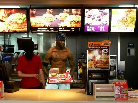 [Megapost] Humor Balotelli