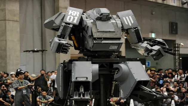 Un monstruo-robot (Video)