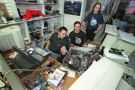 Como Surgio El Movimiento Hacker Que Desafia Al Mundo