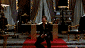 Tony Montana en GIF