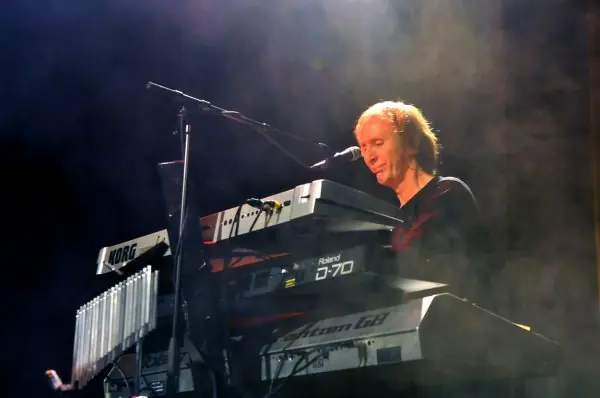 Qué tipo de música hace Kayak?