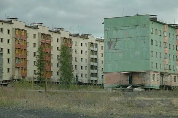 13 Pueblos fantasmas, 13 historias.