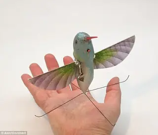 Avión Espía disfrazado de Colibrí (El pajaro mas caro)