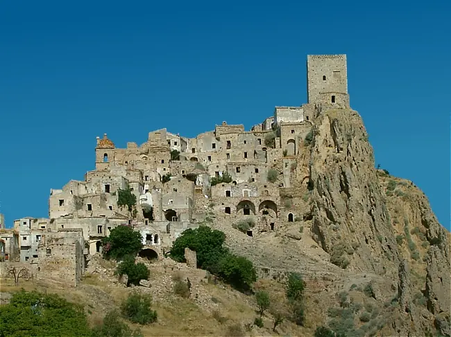 13 Pueblos fantasmas, 13 historias.