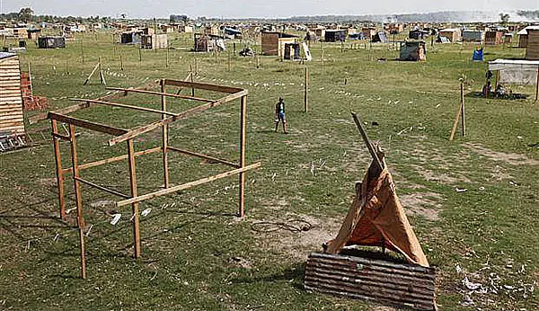 Otra vez soja, pobres al charco y más [E. Echeverría]